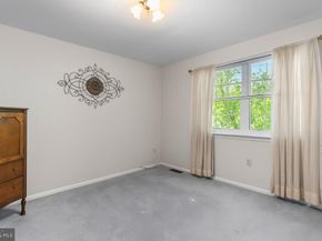 812 Green Ridge Circle, Langhorne PA 19053