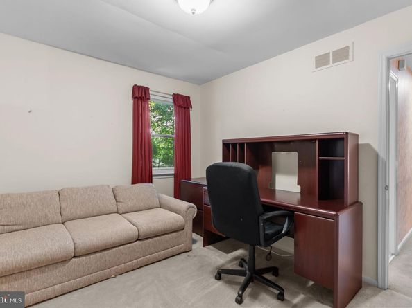 812 Green Ridge Circle, Langhorne PA 19053