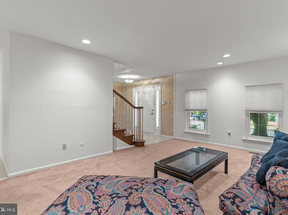 812 Green Ridge Circle, Langhorne PA 19053