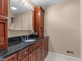 812 Green Ridge Circle, Langhorne PA 19053