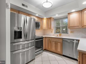 812 Green Ridge Circle, Langhorne PA 19053