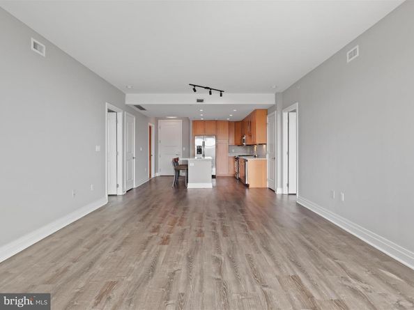 8220 Crestwood Heights Drive 708, Mclean VA 22102
