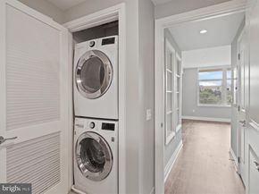 8220 Crestwood Heights Drive 708, Mclean VA 22102