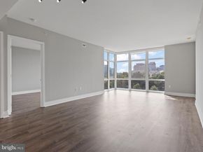 8220 Crestwood Heights Drive 708, Mclean VA 22102