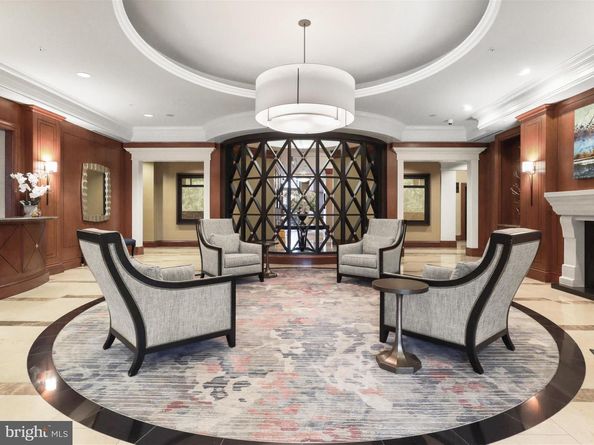 8220 Crestwood Heights Drive 708, Mclean VA 22102