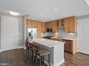 8220 Crestwood Heights Drive 708, Mclean VA 22102