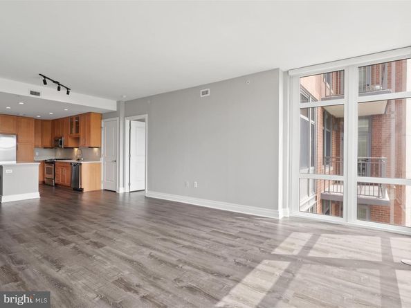 8220 Crestwood Heights Drive 708, Mclean VA 22102