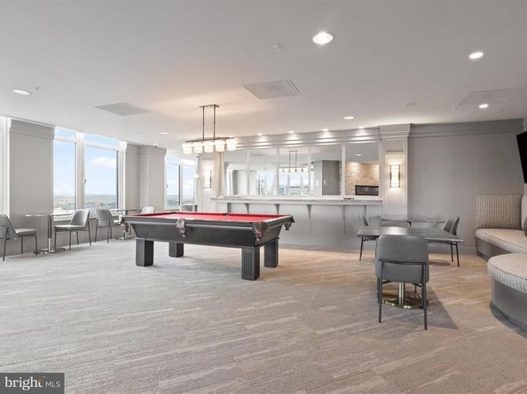 8220 Crestwood Heights Drive 708, Mclean VA 22102