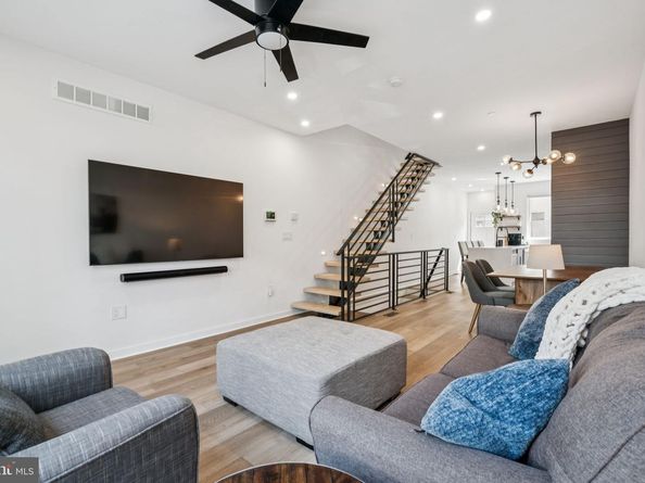 1611 Germantown Avenue, Philadelphia PA 19122