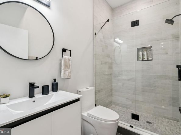 1611 Germantown Avenue, Philadelphia PA 19122