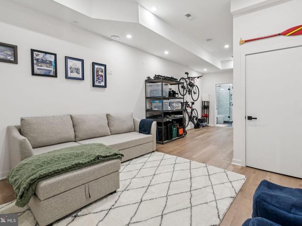 1611 Germantown Avenue, Philadelphia PA 19122