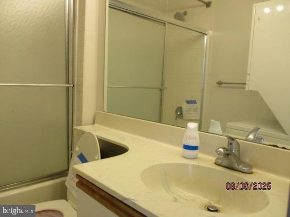 1601 Spring Garden Street 212, Philadelphia PA 19130