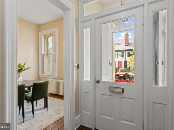 719 Gibbon Street, Alexandria VA 22314