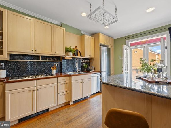 719 Gibbon Street, Alexandria VA 22314
