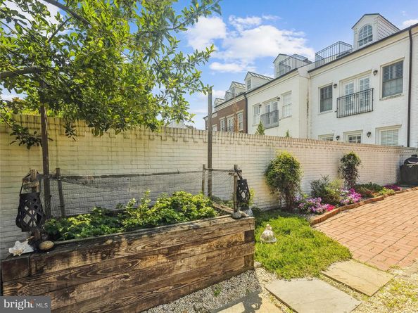 719 Gibbon Street, Alexandria VA 22314