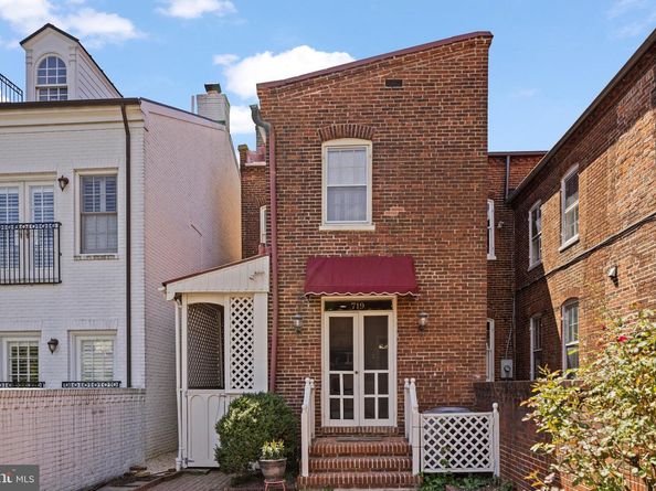 719 Gibbon Street, Alexandria VA 22314