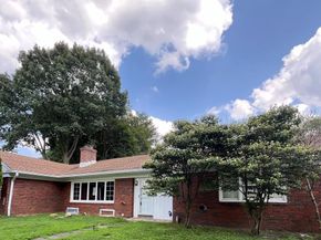499 Collins Drive, Springfield PA 19064