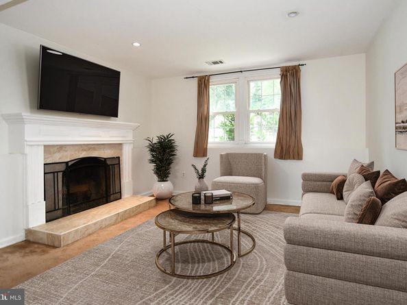 12703 Longleaf Lane, Herndon VA 20170