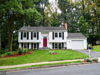 12703 Longleaf Lane