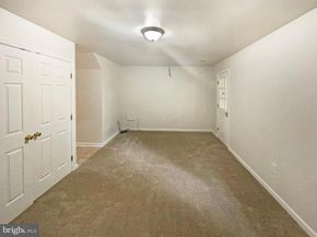 13123 Copper Brook Way, Herndon VA 20171
