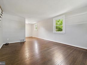 2111 Delmar Drive, Folcroft PA 19032
