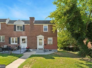 2111 Delmar Drive