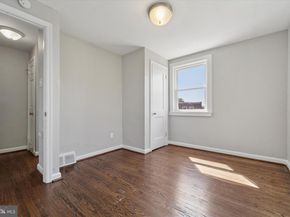 2111 Delmar Drive, Folcroft PA 19032