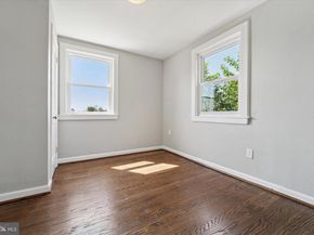 2111 Delmar Drive, Folcroft PA 19032