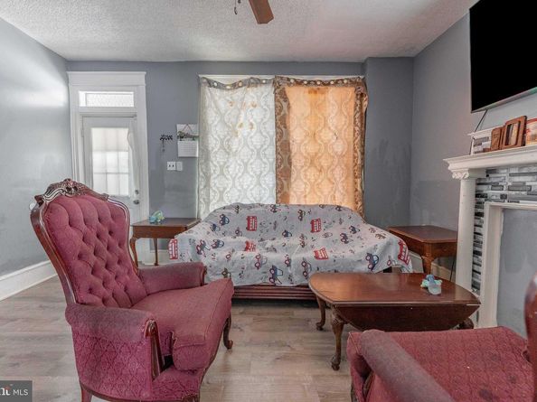 36 E Washington Avenue, Clifton Heights PA 19018