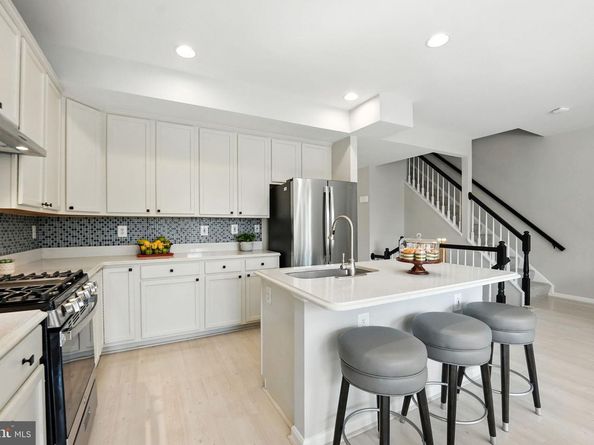 2904 Mainstone Drive, Fairfax VA 22031