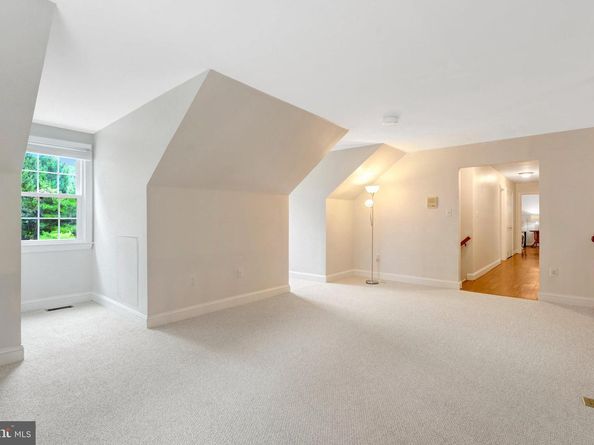 11181 Longwood Grove Drive, Reston VA 20194