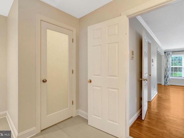 11181 Longwood Grove Drive, Reston VA 20194