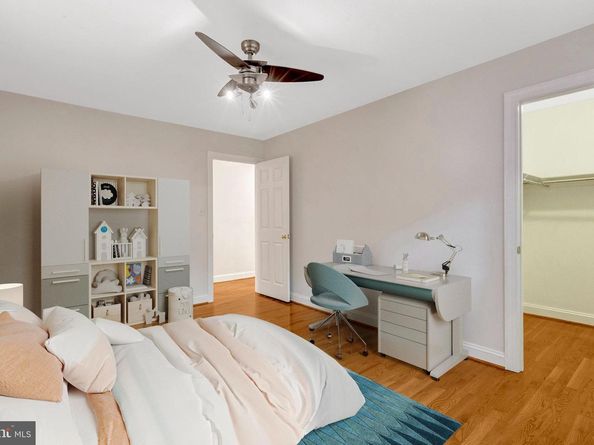 11181 Longwood Grove Drive, Reston VA 20194