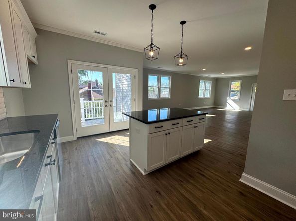 2304 Parkview Avenue, Abington PA 19001