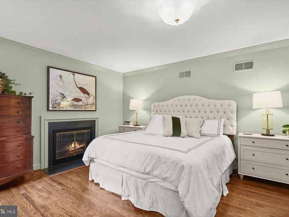 4900 Palisade Lane NW, Washington DC 20016