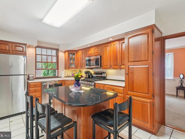 609 Boyer Road, Cheltenham PA 19012