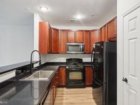 39 Brewerytown Court, Philadelphia PA 19121