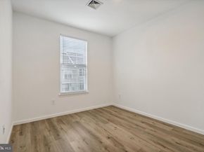 39 Brewerytown Court, Philadelphia PA 19121