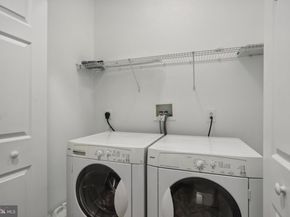 39 Brewerytown Court, Philadelphia PA 19121