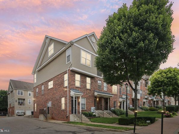 39 Brewerytown Court, Philadelphia PA 19121