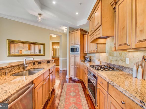 2801 Langston Boulevard 302, Arlington VA 22201