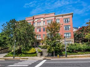 2801 Langston Boulevard 302, Arlington VA 22201