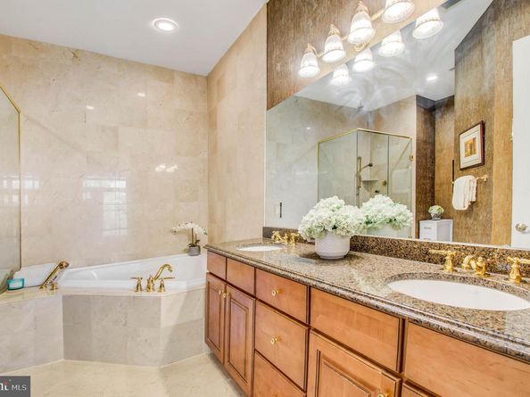 2801 Langston Boulevard 302, Arlington VA 22201