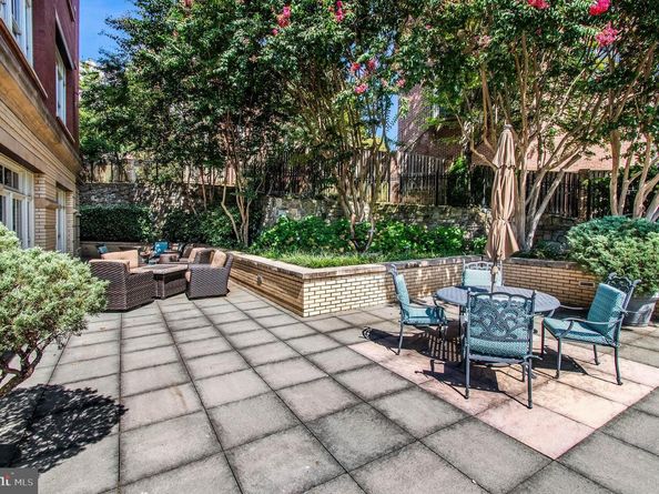 2801 Langston Boulevard 302, Arlington VA 22201