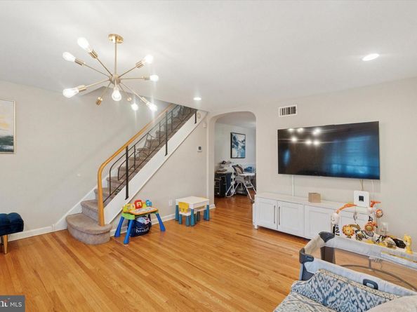 353 E Claremont Road, Philadelphia PA 19120