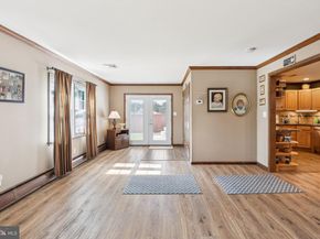 20 Trellis Road, Levittown PA 19056