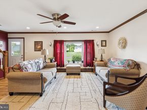 20 Trellis Road, Levittown PA 19056