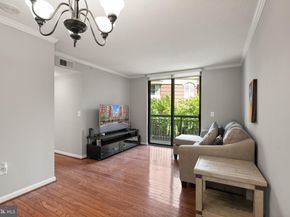 3830 9TH Street N 208E, Arlington VA 22203