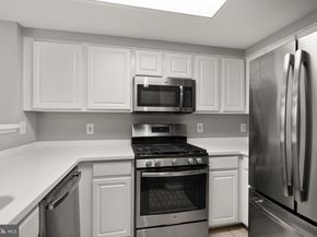 3830 9TH Street N 208E, Arlington VA 22203