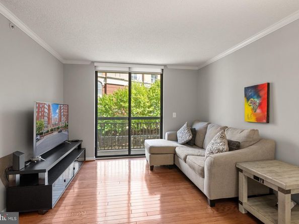 3830 9TH Street N 208E, Arlington VA 22203